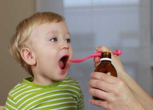 Trẻ em bị táo bón uống thuốc gì?